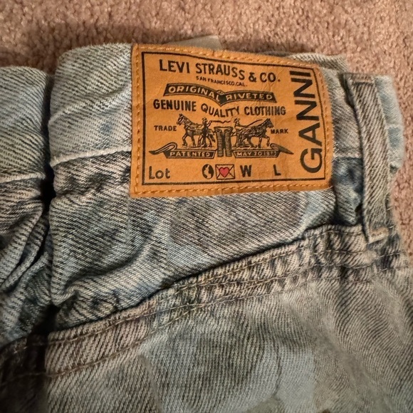 Levi x Ganni- Vintage Wide Leg Floral Light Wash Denim Jeans - Picture 10 of 11